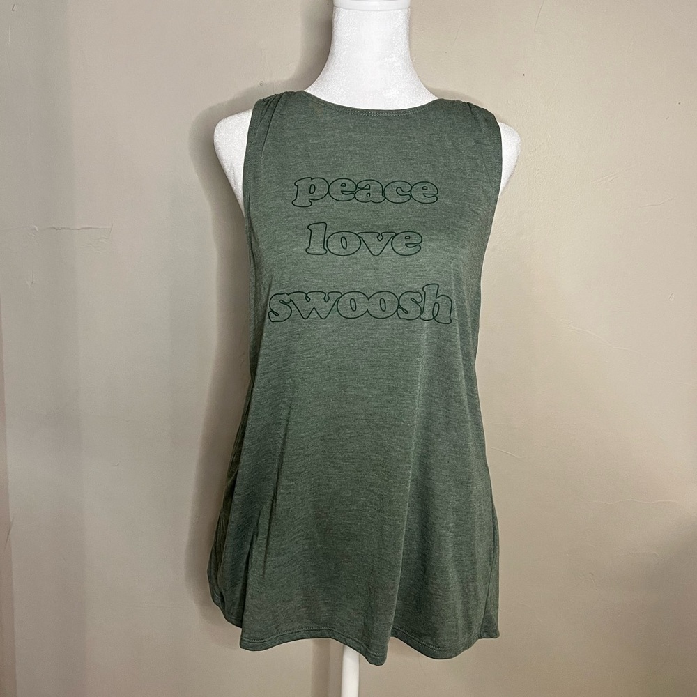 Nike Yoga Women's Graphic Training Tank Top Size Medium